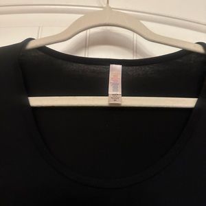 LuLaRoe Medium Classic T - solid Black